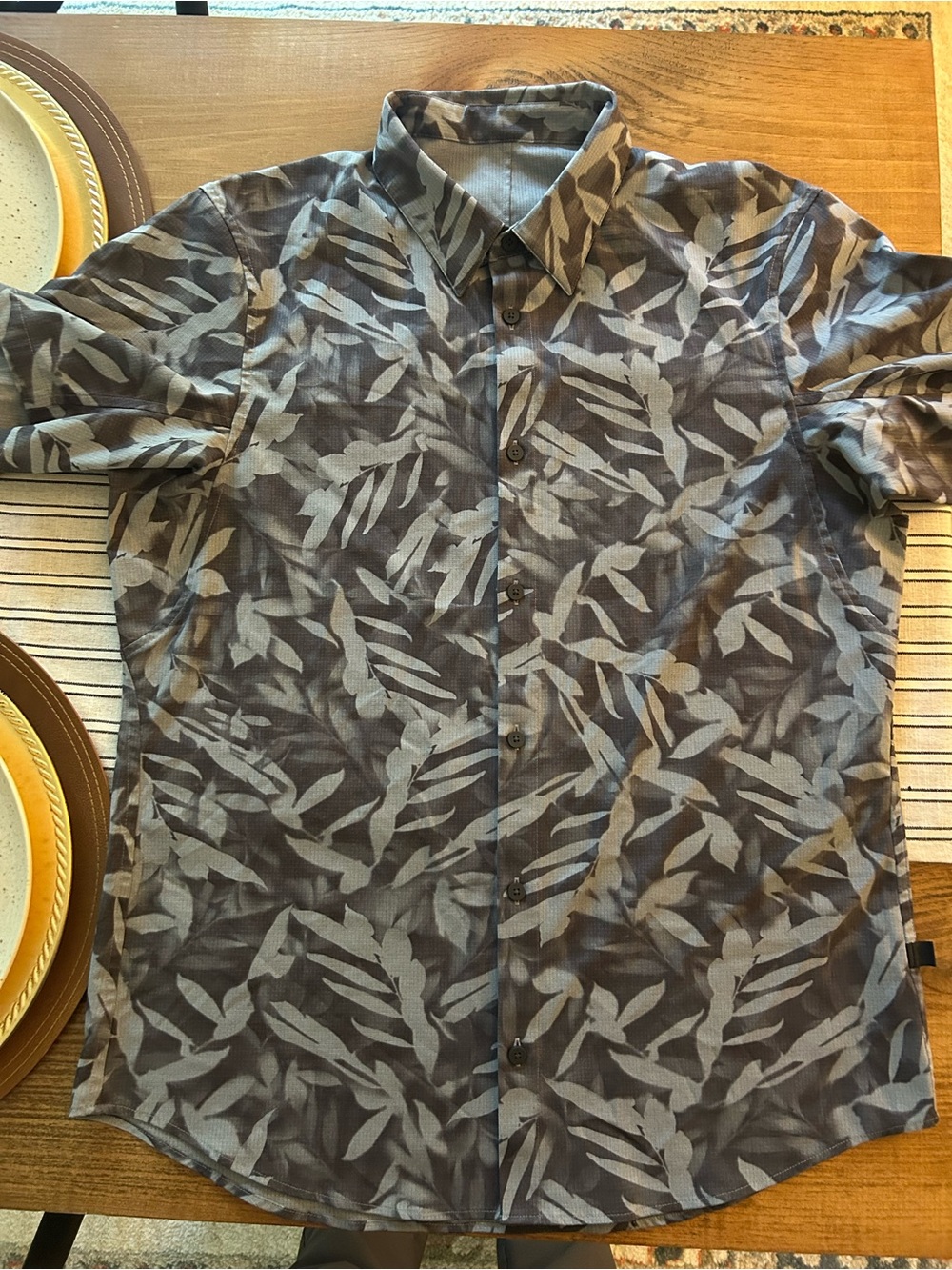lululemon athletica Gray Leaf-Print Short-Sleeve Shirt Jacket